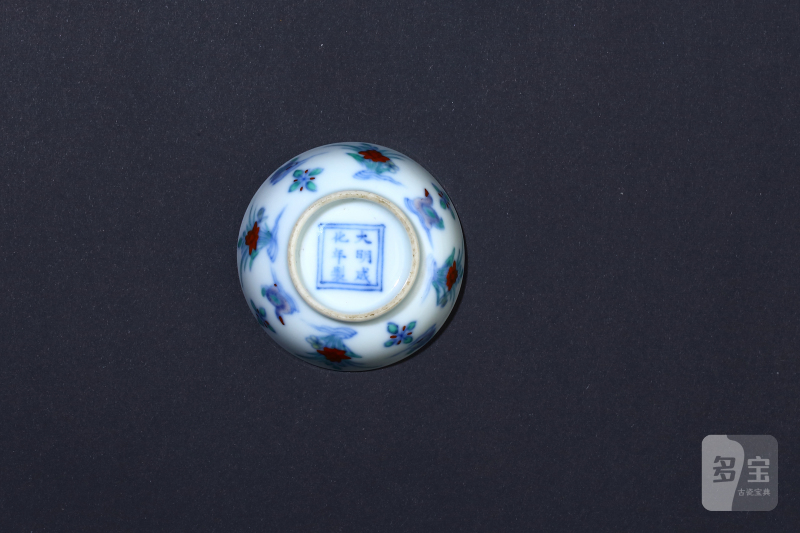 清康熙青花斗彩观莲图小浅碗一对 - 图3